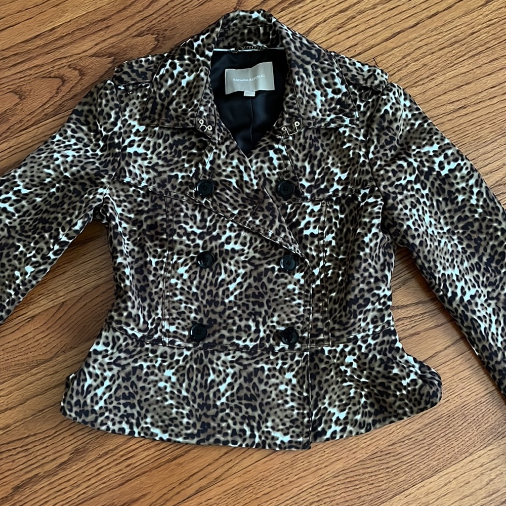 Mini trench jacket. - Picture 2 of 6